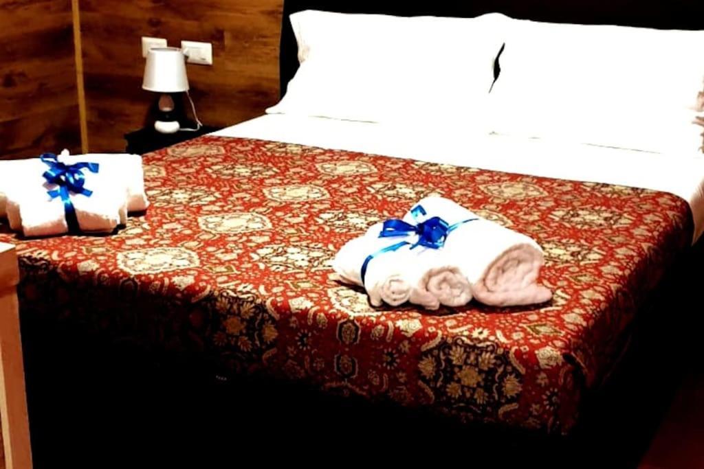 Old Club Casa Vacanze Carlo Trani อาพริเลีย ภายนอก รูปภาพ